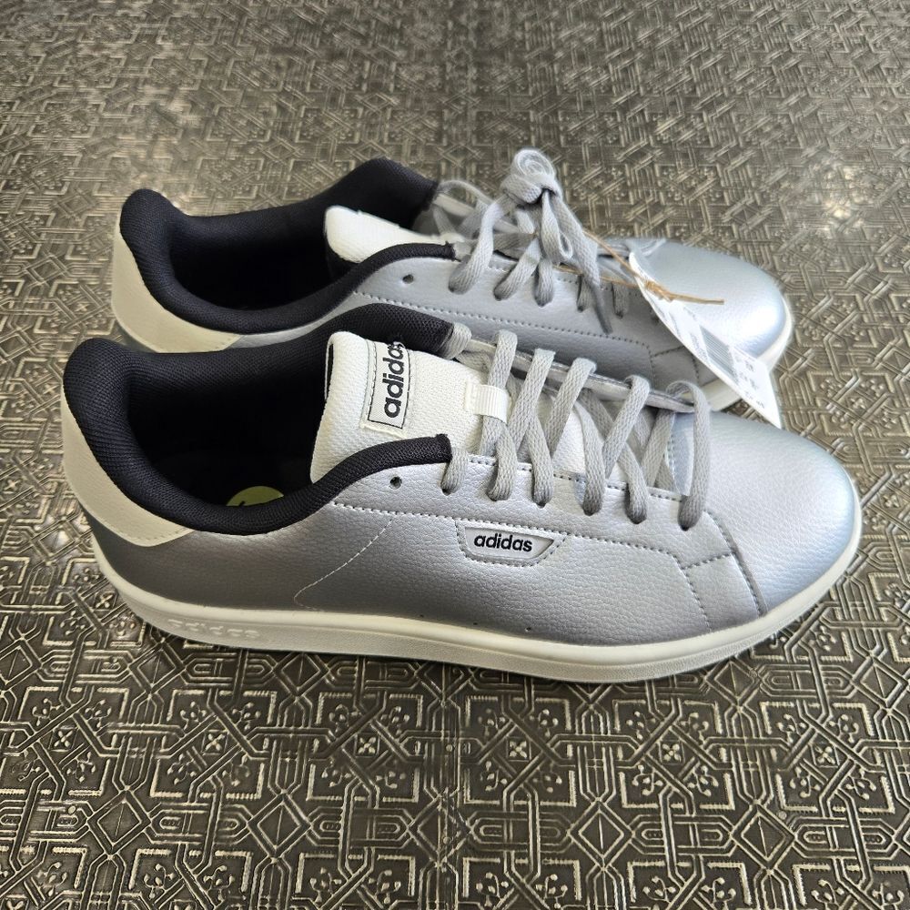 🐢 Adidas Urban Court Tennis Silver Sneakers Women Size 9 NEW - Picture 12 of 14